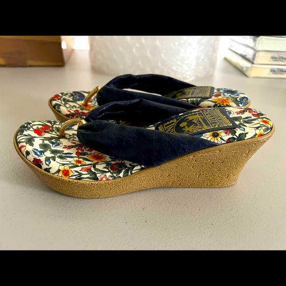 New Island Slipper Wedges Size 6 - Picture 1 of 3